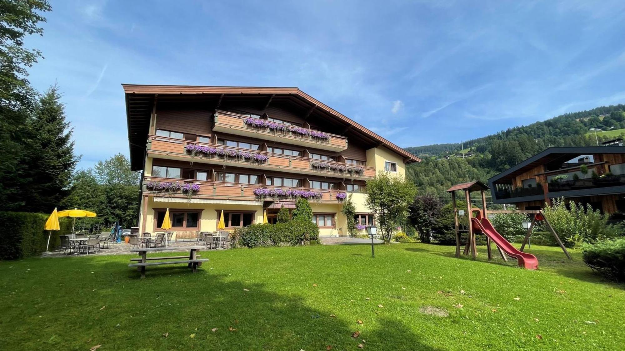 Parkhotel Kirchberg Kirchberg in Tirol Bagian luar foto